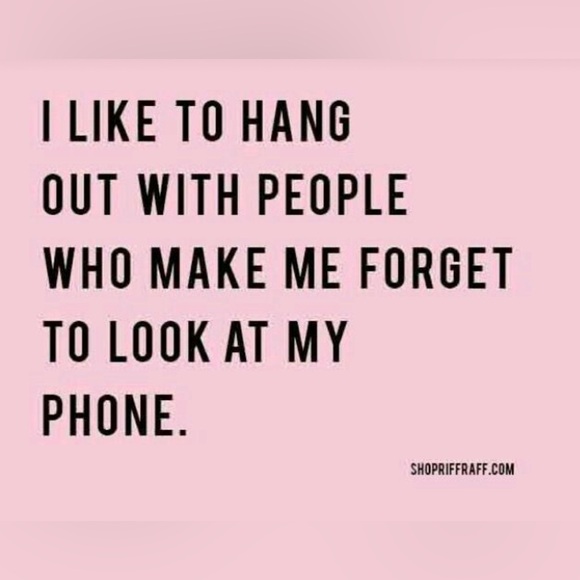 Each month and every show featuring strong women poshers who support others! 💕 - Picture 8 of 12